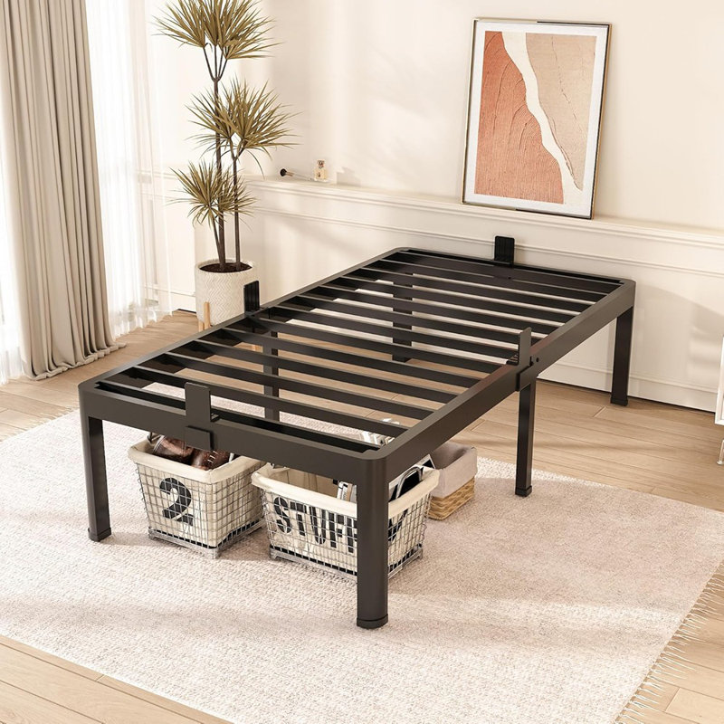 Structure de lit plateforme simple en métal TG, 18 po de haut, capacité robuste de 3500 lb, lattes en acier antidérapantes, sans bruit, aucun sommier tapissier requis