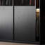 Garde-robe noire minimaliste-1867904805