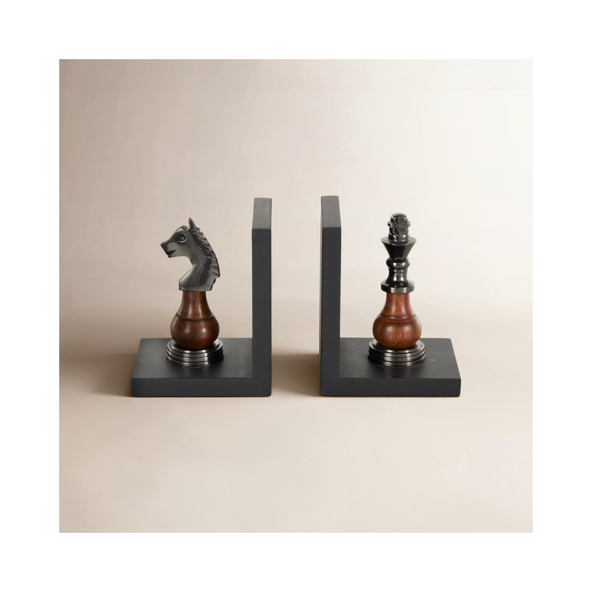 Cole And Grey Aluminum Metal Chess Bookends With Aluminum Accents, 4.05L x 4.6W x 5.85H