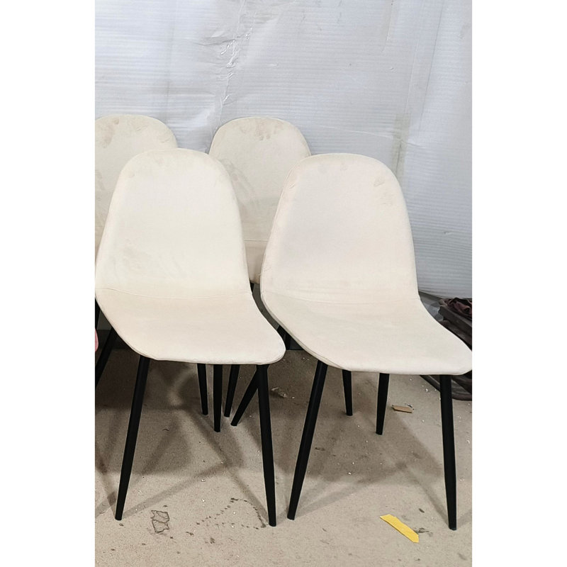 Ensemble de 4 chaises de salle à manger modernes en velours beige avec pieds en métal courbés et noirs pour la cuisine (4)