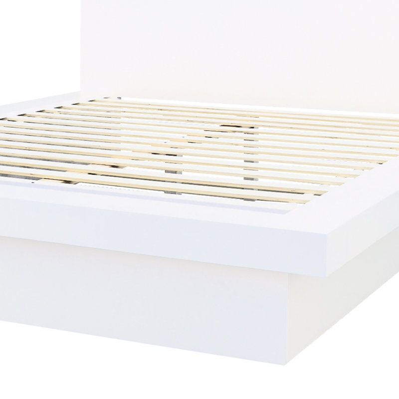 Chenell Platform Bed in White, Queen
