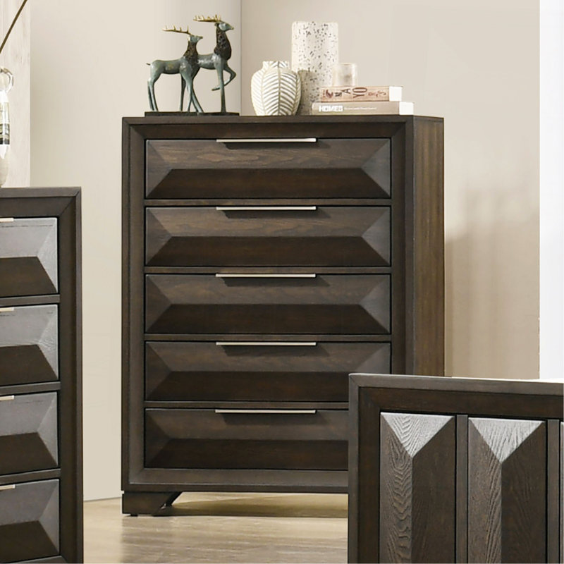Mobilier de chambre à coucher style transitionnel 1 pièce avec pieds biseautés en métal et 5 tiroirs en queue d'aronde avec finition espresso
