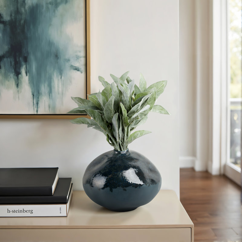 Handcrafted Pottery Earthenware Vase - Round Decorative Accent With Unique Glazed Detailing - Artisan Ceramic Design For Timeless Charm