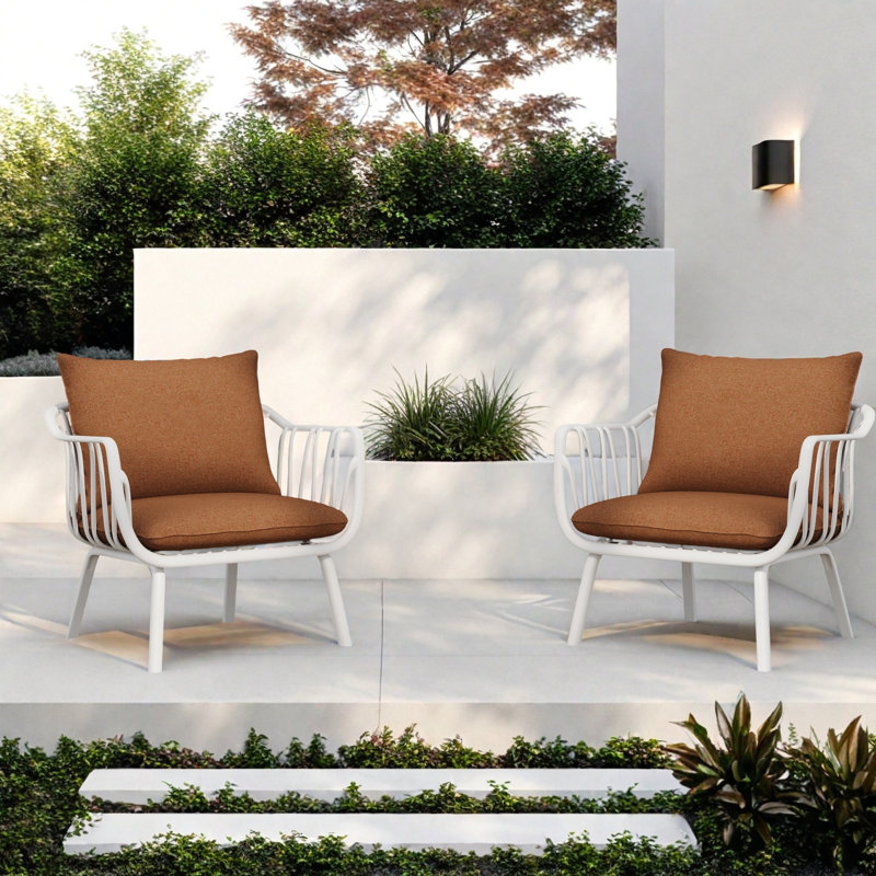 Huron Outdoor Pp Club Chair, Brown/White