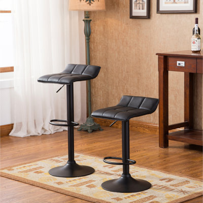 De 2 tabourets réglables en cuir reconstitué noir - Mécanisme de pivotement et de levage pour la commodité des chaises (2) Design moderne à différents endroits