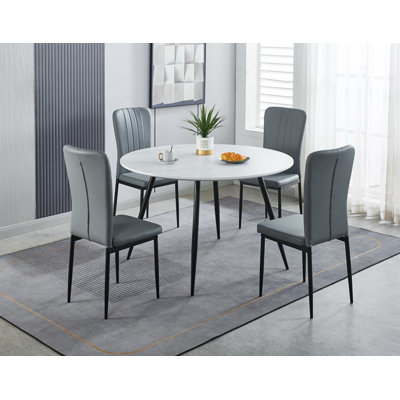 Mose 4 - Person Dining Set