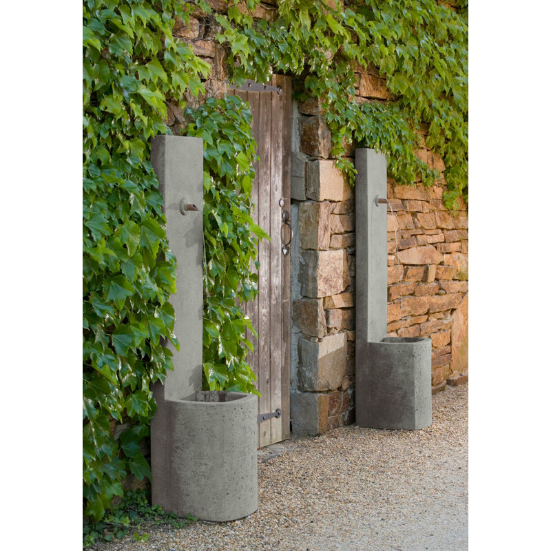 Fontaine en béton avec lumière Echo, Terra Nera