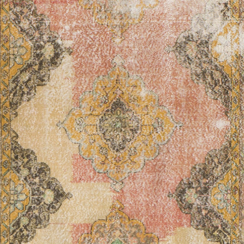 Tapis de couloir turc unique, ca 1950. Tapis rétro en laine fait à la main pour un décor de couloir