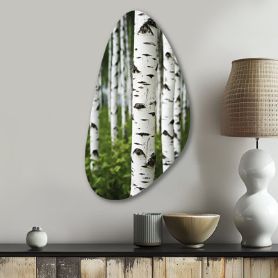 Art mural asymétrique en métal blanc et vert Birch Tree Whispers III