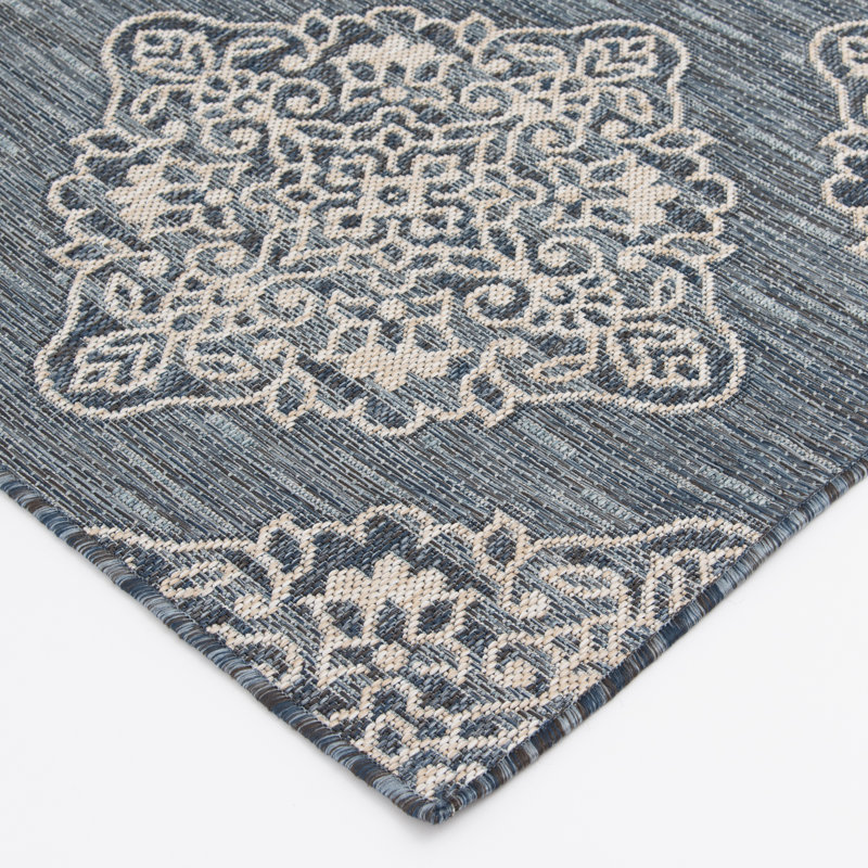 Damask Indoor / Outdoor Rug, Rectangle 7'10" x 9'10"