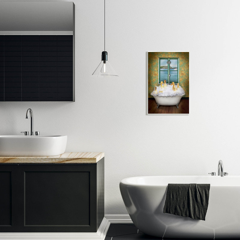 «Ducks Bathing Tub Ocean View» par John Hovenstine, H 19 po x l 13 po x P 0,5 po, Bois