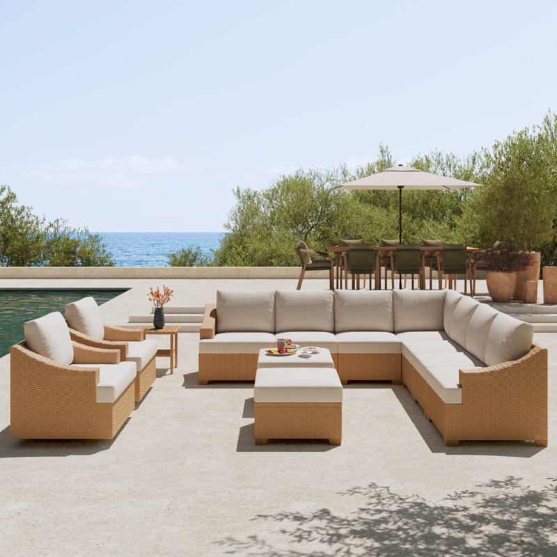 Ensemble de 12 pièces de mobilier de jardin en rotin avec coussins
