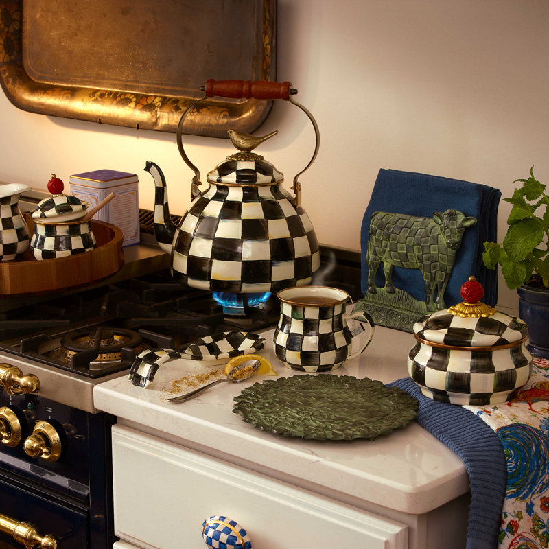 Courtly Check® Squashed Pot