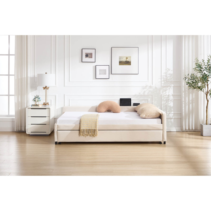 Lit de jour moderne en velours avec couchette en beige, conception peu encombrante pour la chambre à coucher