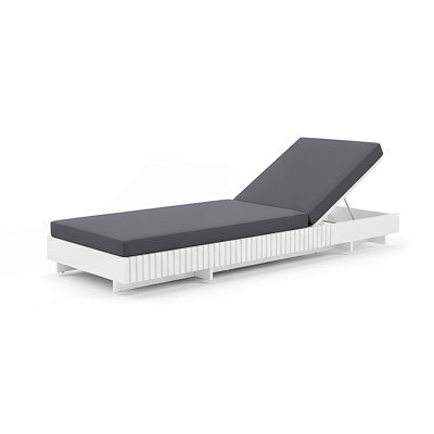 Chaise longue d'extérieur avec coussin hydrofuge