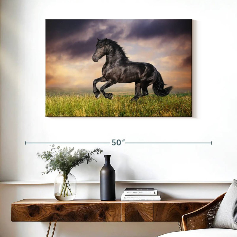 Cheval frison galopant Brampt, H 26 po x l 39 po