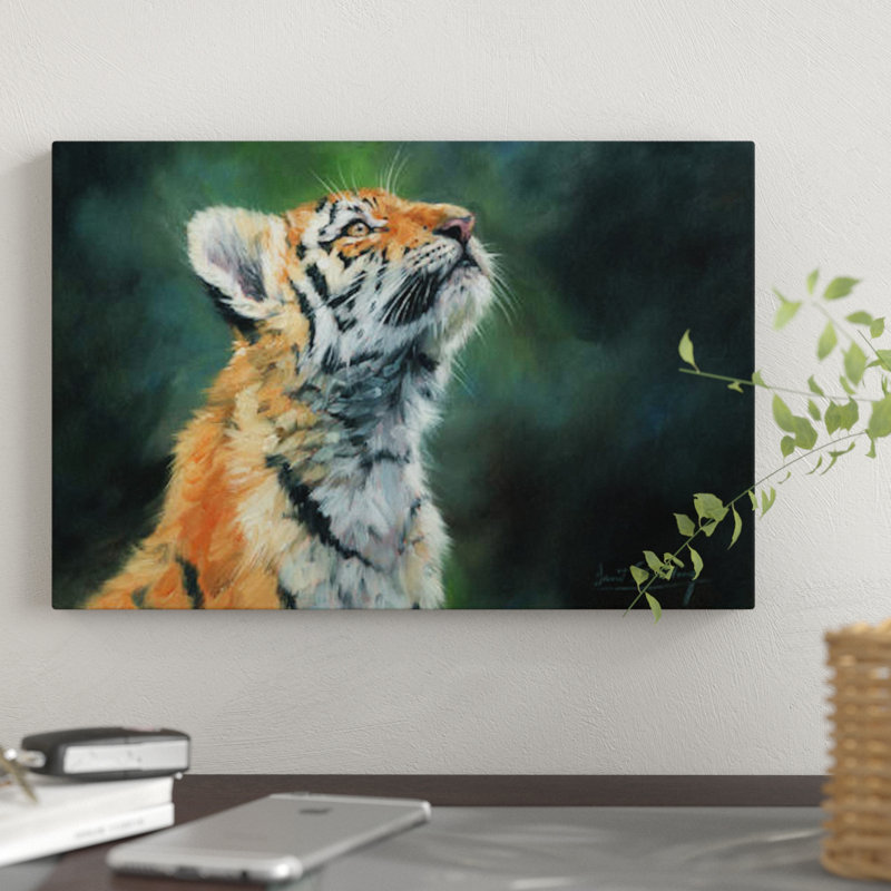 « tiger cub look up », impression sur toile, H 26 po x l 40 po x P 1,5 po, Pas de tapis, Toile tendue