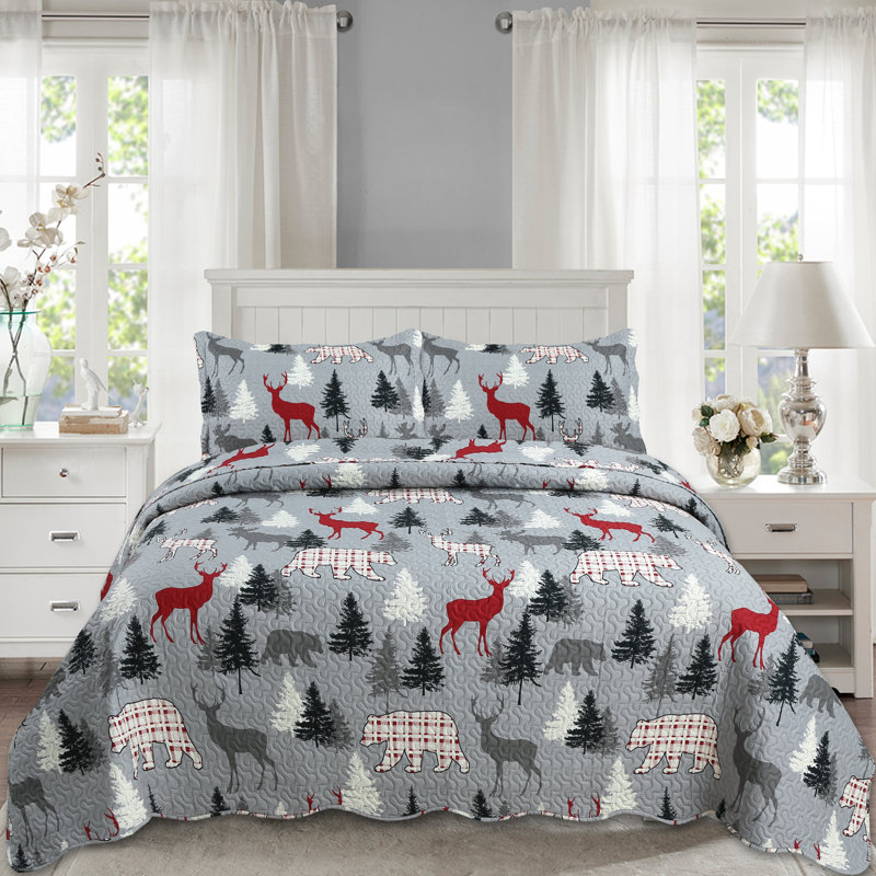 Gray Twin Microfiber Reversible Quilt Set with Woodland Print