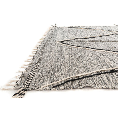 Tapis noir et blanc Mosser