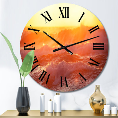 Golden Sea Sunrise and Splashing Wave - Horloge murale nautique et côtière