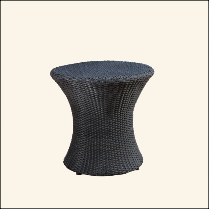 Table d'appoint polyvalente en rotin pour une utilisation intérieure et extérieure, améliorant les espaces, Noir