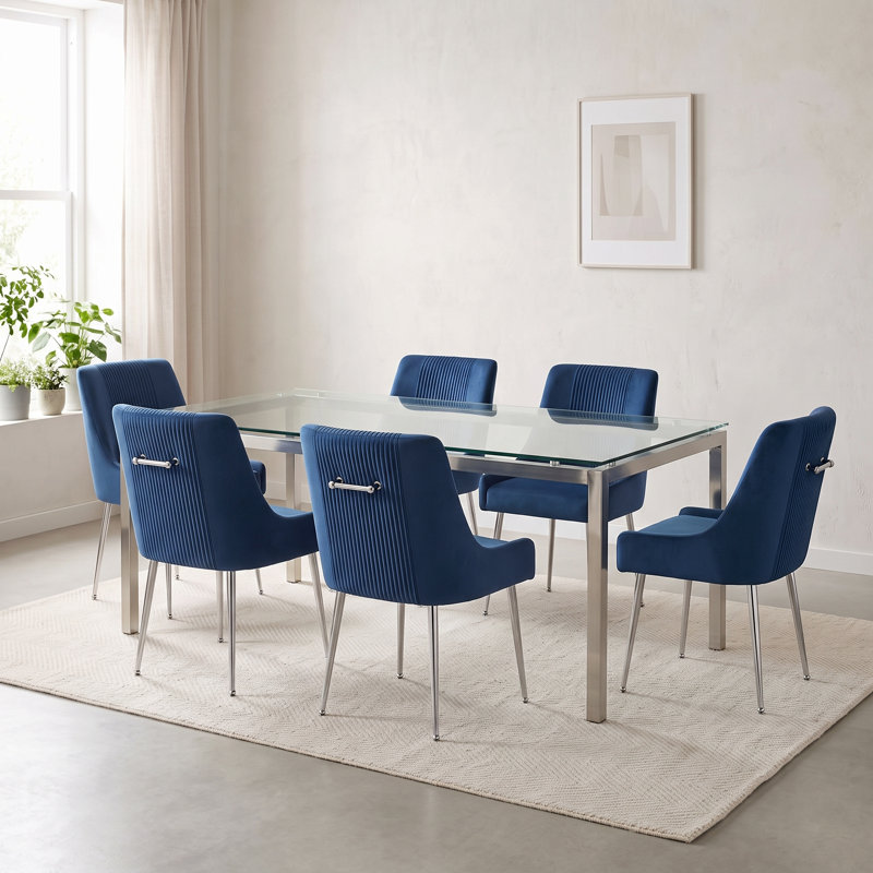 Chaise d'appoint rembourrée en velours Farr avec pieds argentés Farr, Marine