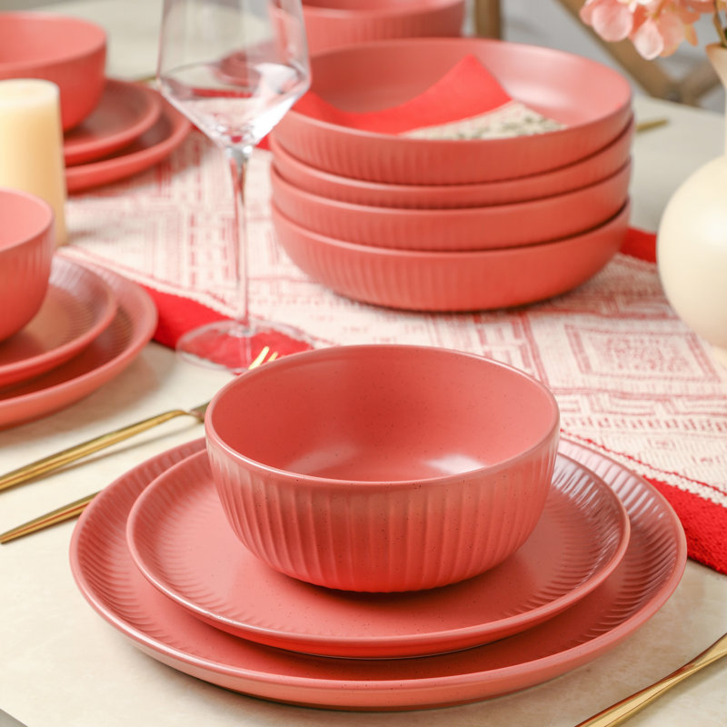 Terracotta Ceramic 16-Piece Dinnerware Set, Service for 4
