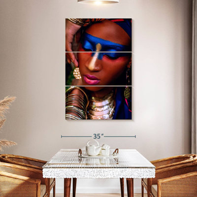 Maquilleur, femme africaine