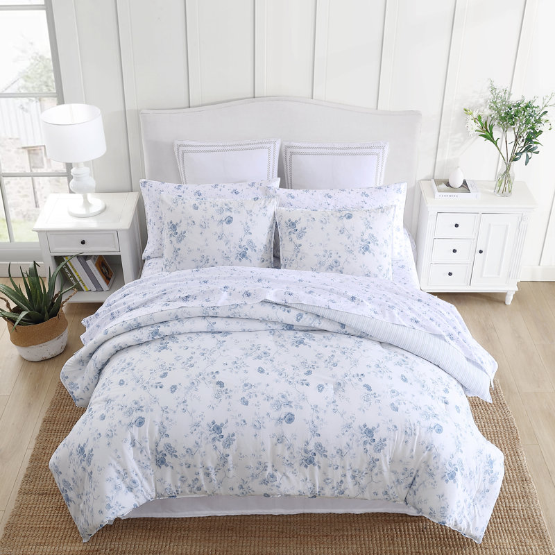 Belinda Blue Reversible Cotton King Comforter Set