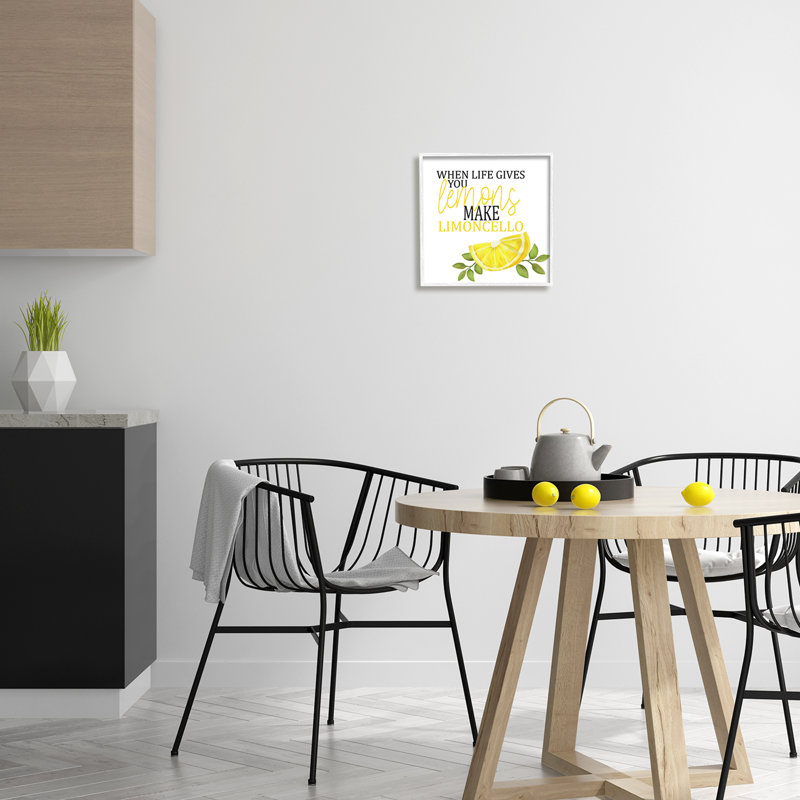 Drôle de citrons à Limoncello, art de la giclée encadrée par Kim Allen, Giclée encadrée blanc bord de mer