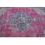 Tapis turc rétro dans des tons mauves pour les décorations de chambre à coucher et de maison bohémiennes