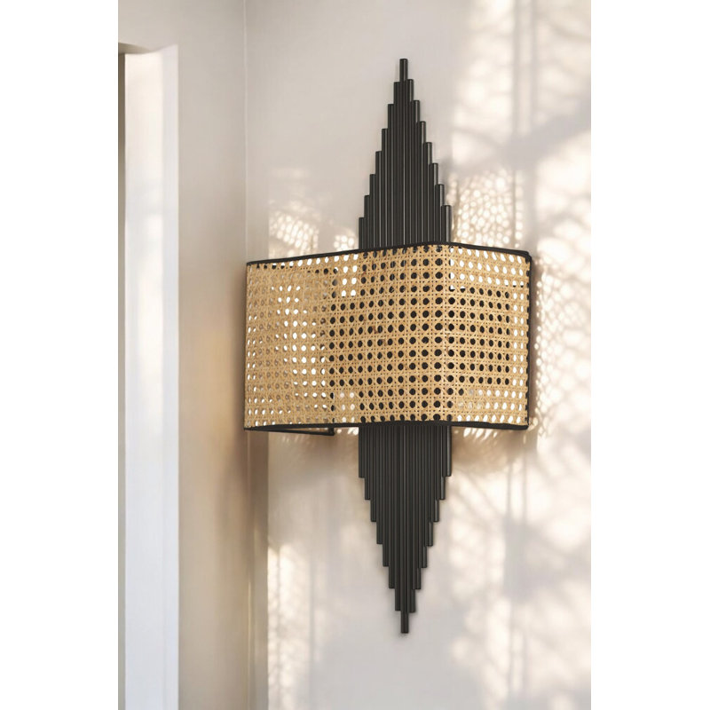 Amalya LED Wallchiere