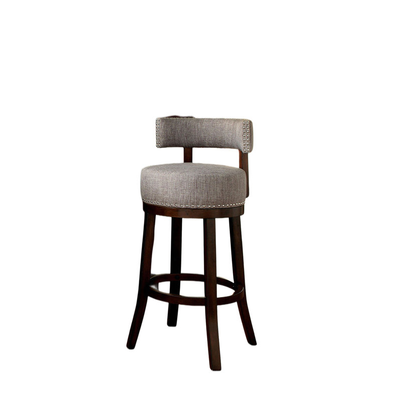 Chaises de bar 2 pièces 25 po soutenues par de riches pieds en bois foncé. Les sièges et les dossiers rembourrés en tissu offrent une assise confortable en chêne foncé / gris clair