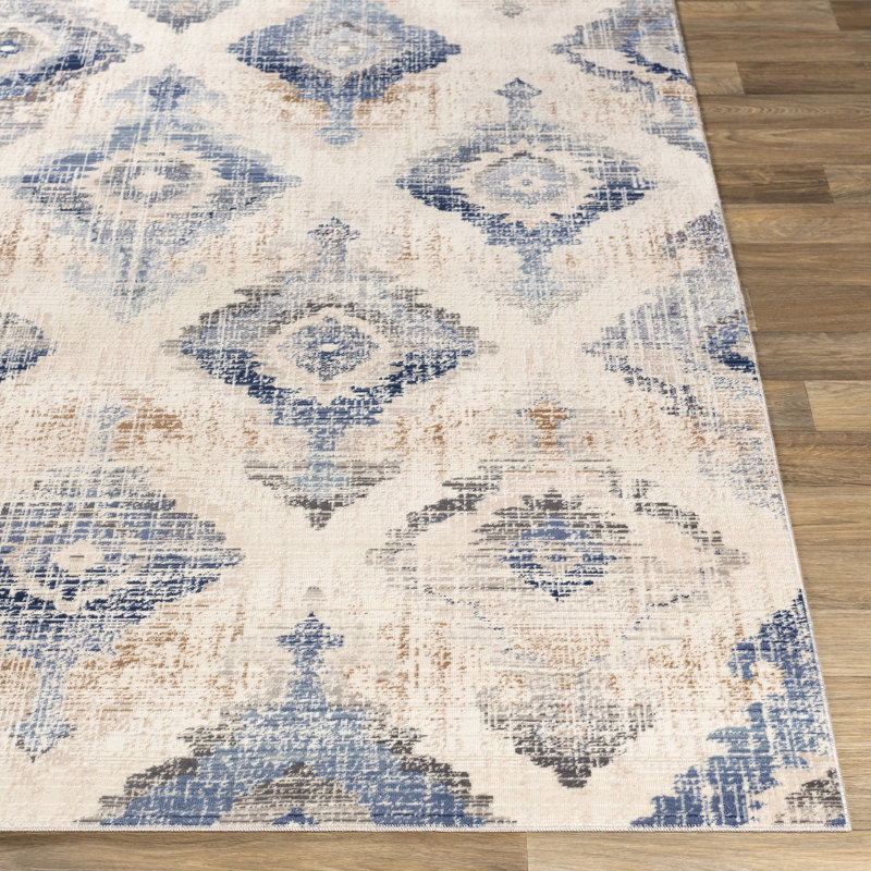Amandeep Oriental Indoor Rug, Rectangle 2' x 3'2"
