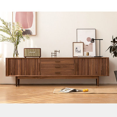Cabinet audiovisuel simple