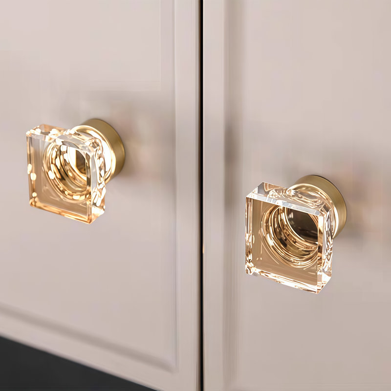 Boutons d'armoire carrés modernes en verre cristal, champagne transparent avec base en alliage de laiton poli, pour armoires, tiroirs (ensemble de 2)