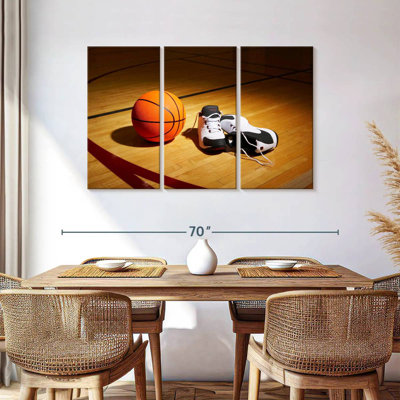 Ballon de basketball et chaussures Sireci