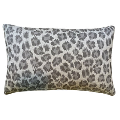 Cheetah Lumbar Indoor/Outdoor Pillow Cover & Insert