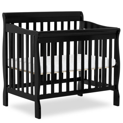 Sleigh Crib 3-in-1 Convertible Crib