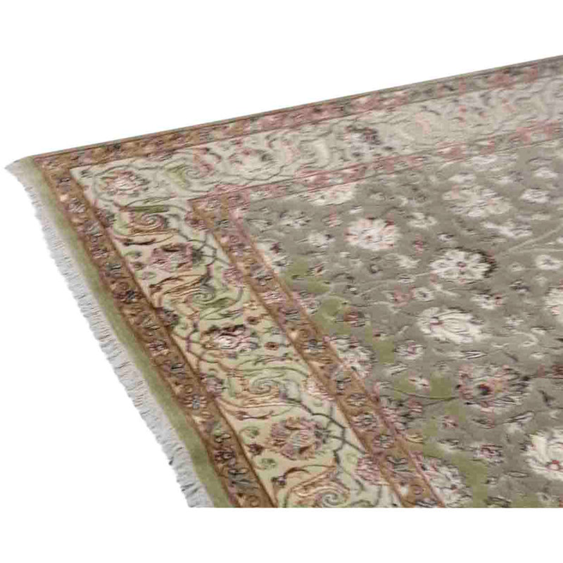 Hand Knotted Oriental Area Rug in Light Green And Ivory
