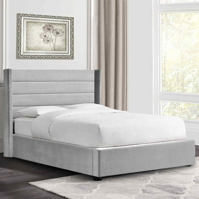 Upholstered Velvet Bed