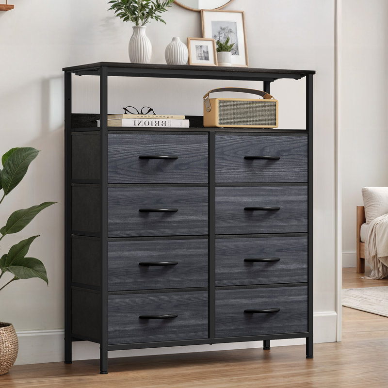 Commode 8 tiroirs journaux