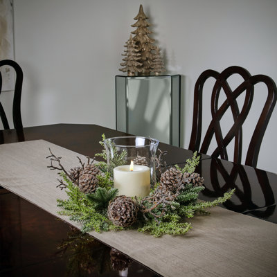 Centre de table 22 po Northwoods Evergreen Pinecone Hurricane
