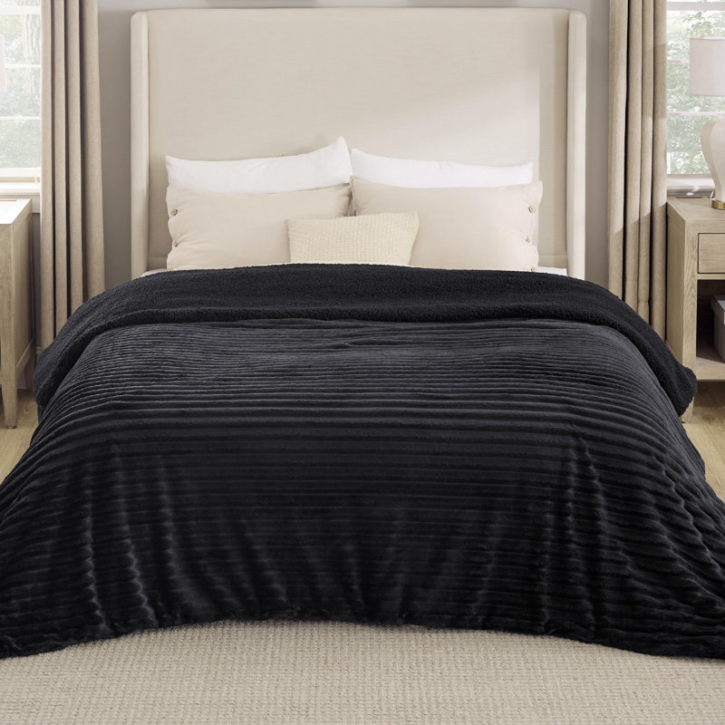 Couvre-lit en sherpa doux de 300 g / m², jeté en peluche doux et doux du printemps, Noir, Très grand lit