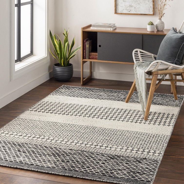 Tapis noir / beige Devin Southwestern