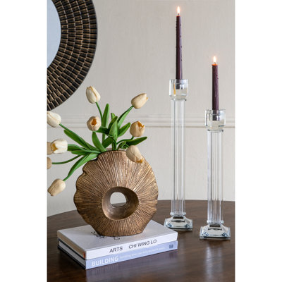Vase au design contemporain