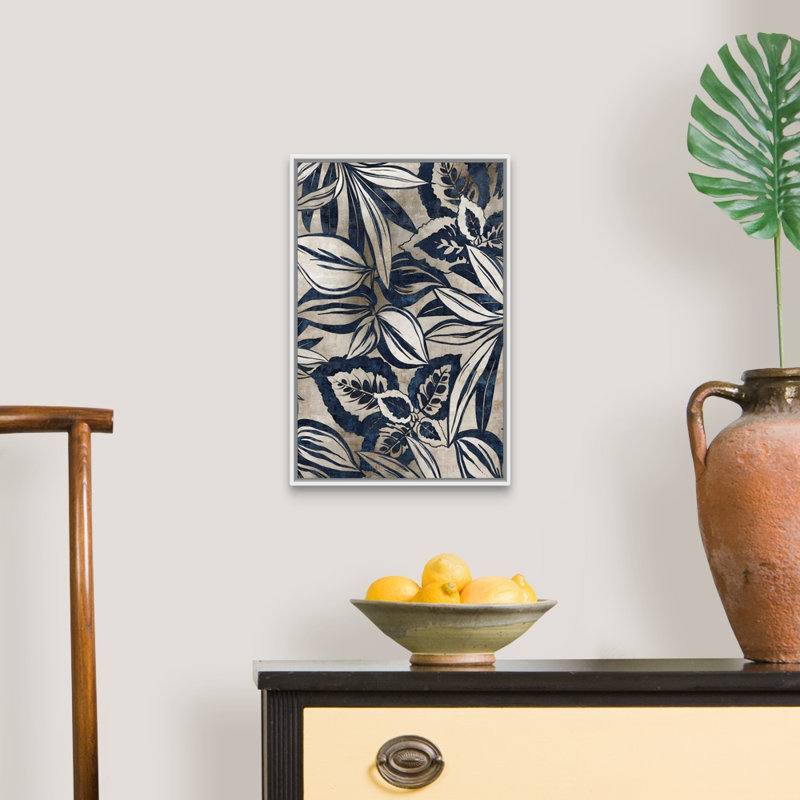 «Blue Foliage II» par Eva Watts - reproduction d'art sur toile, H 20 po x l 14 po x P 1,75 po, Toile encadrée flottée blanche