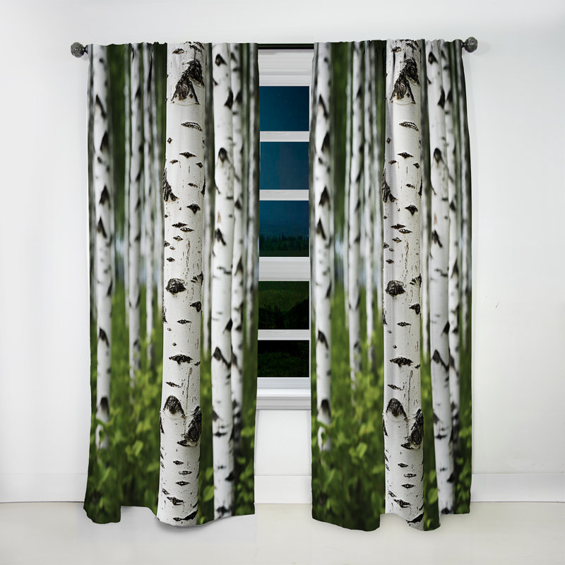 Rideau obscurcissant à motif floral blanc et vert Birch Tree Whispers III - 1 panneau, L 52 po x L 84 po
