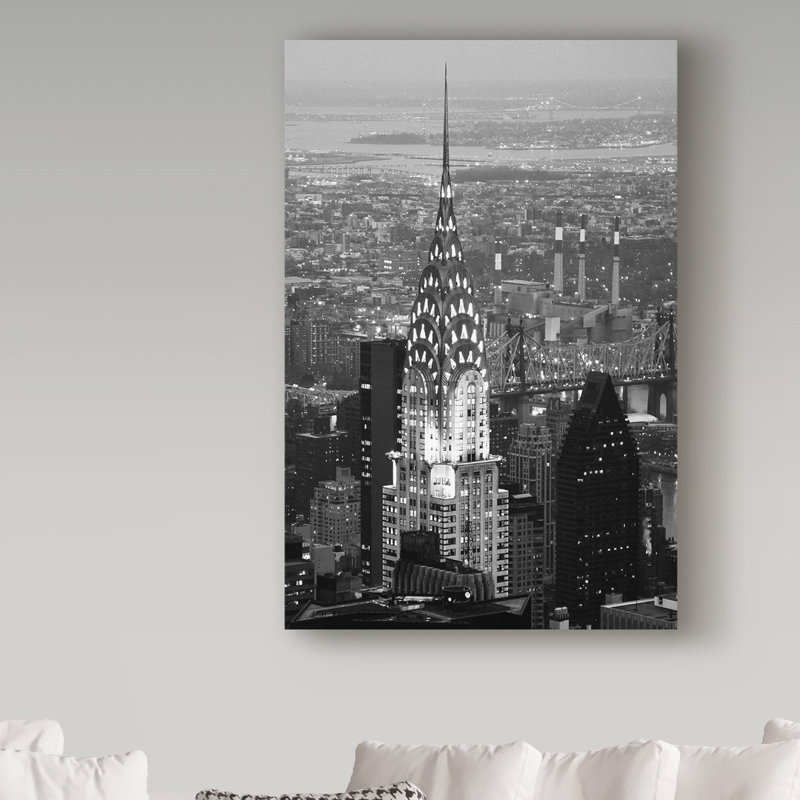 Avisha «Night Chrysler», reproduction de photo sur toile tendue, H 32 po x l 22 po