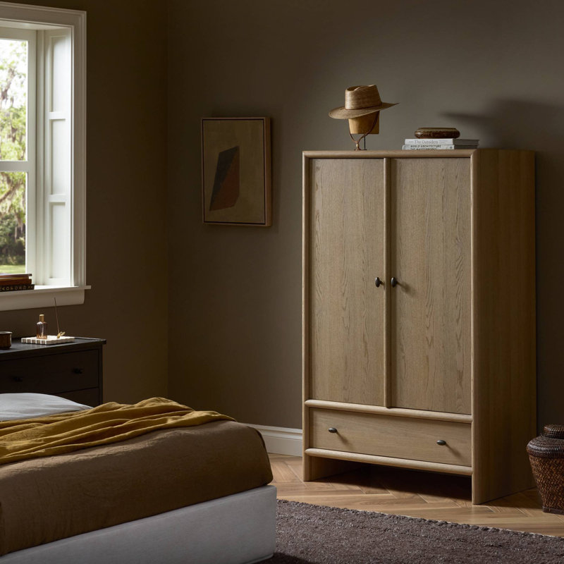 Analisa Armoire